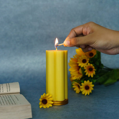 Set of 2 Daisy Pillar Candles - Yellow